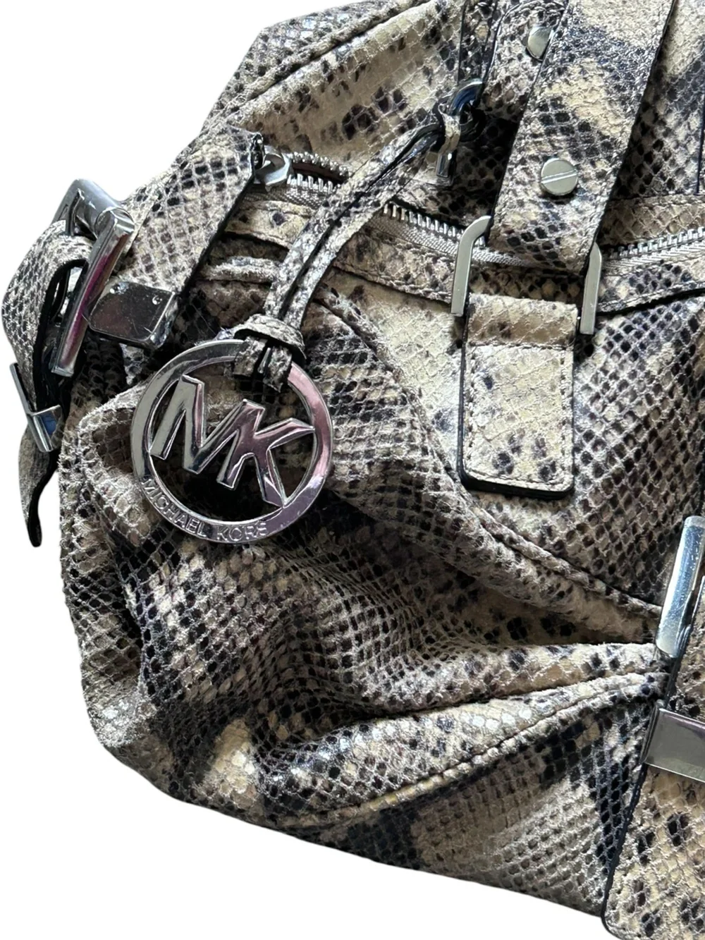 Michael Kors MK Heidi Satchel 2009 - Picture 2 of 9